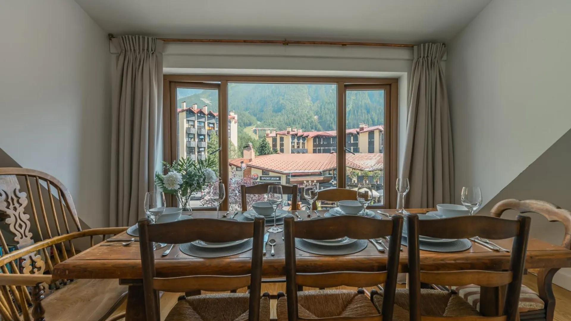 Chalet Whitmoore - Argentiere - Happy Rentals Chamonix Apartment